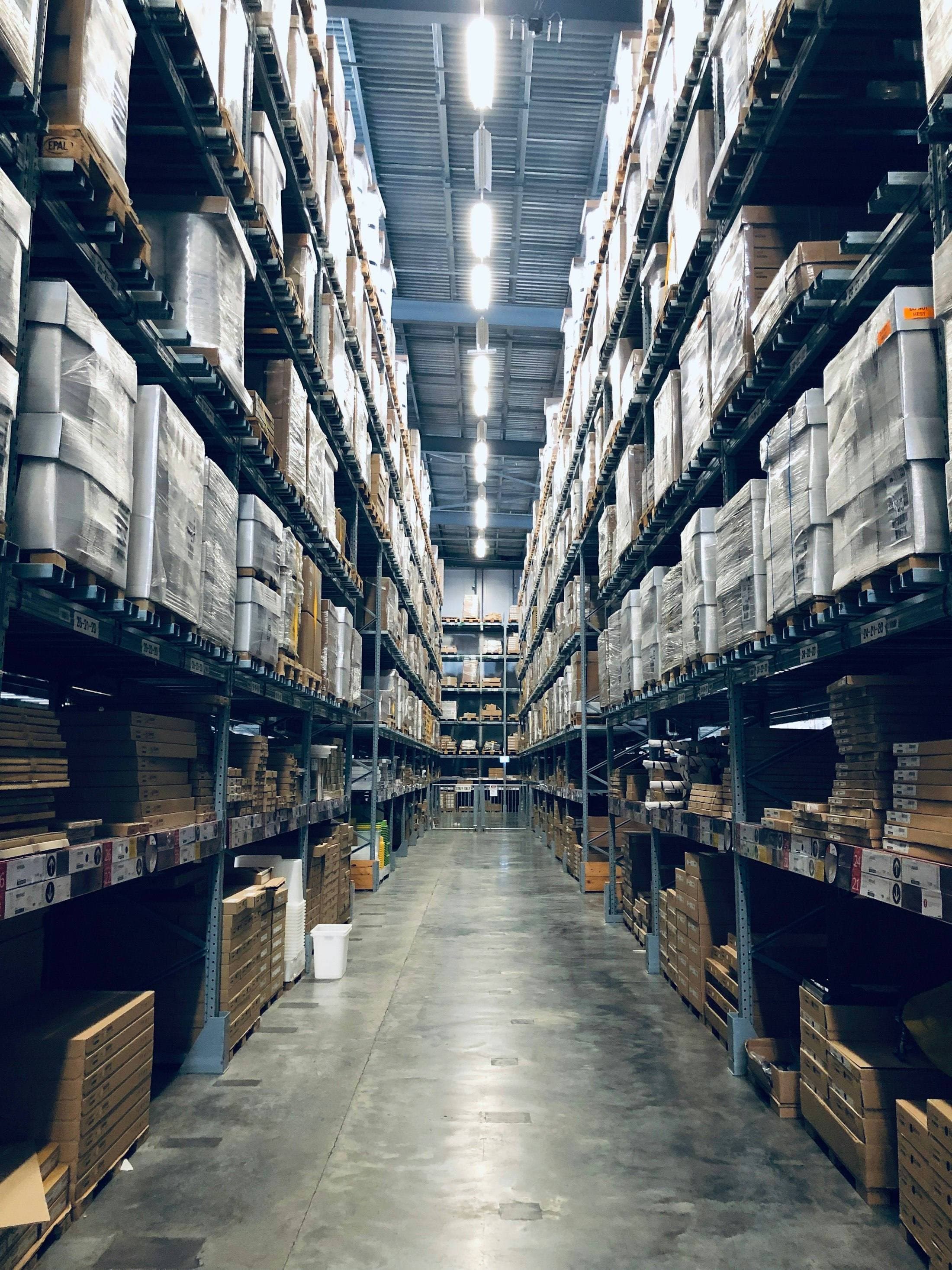Graded spice lots in the export warehouse